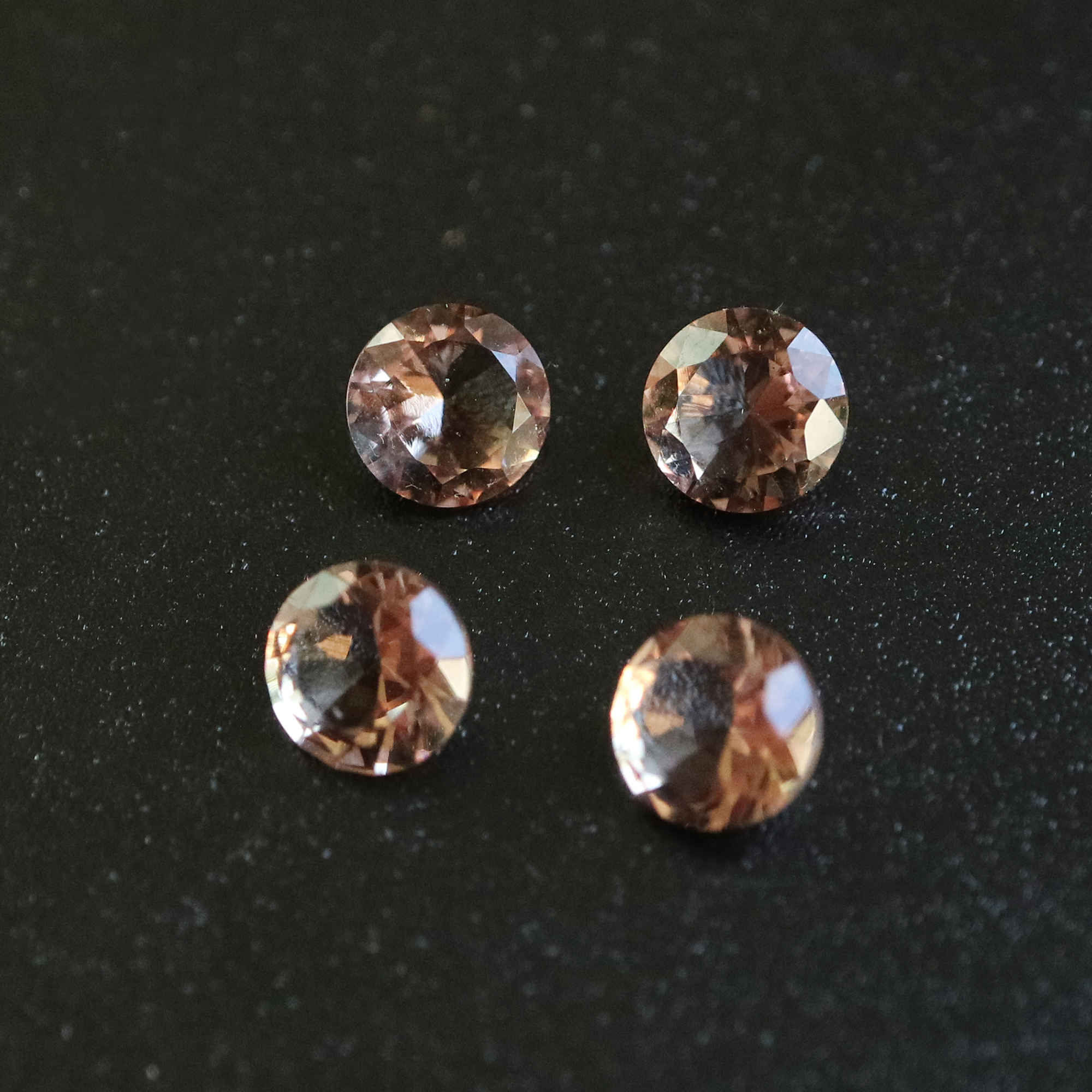 1Pcs Multiple Size Round Oval Faceted Sharp Back Cabochon Lab Created Diaspore Zultanite Color Change Loose Gemstone DIY Fine Jewelry Supplies 4160025 - Click Image to Close